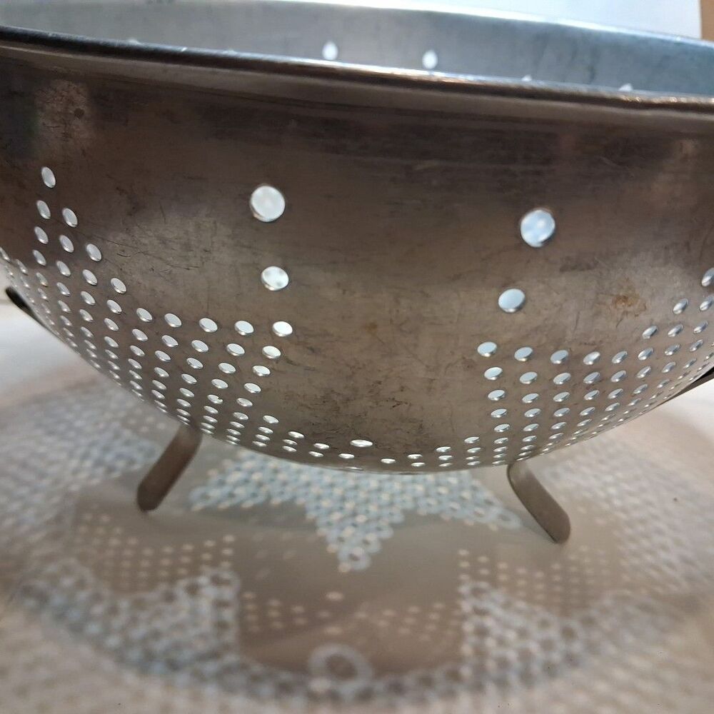 7-Star Colander Strainer 9” 3-Footed with Handles, MCM Decor Aluminum Vintage